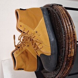 DC Shoe Manual HI WNT M Shoes  Men’s Sz 10.5